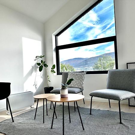 Tromso Central Guest House With Parking ภายนอก รูปภาพ