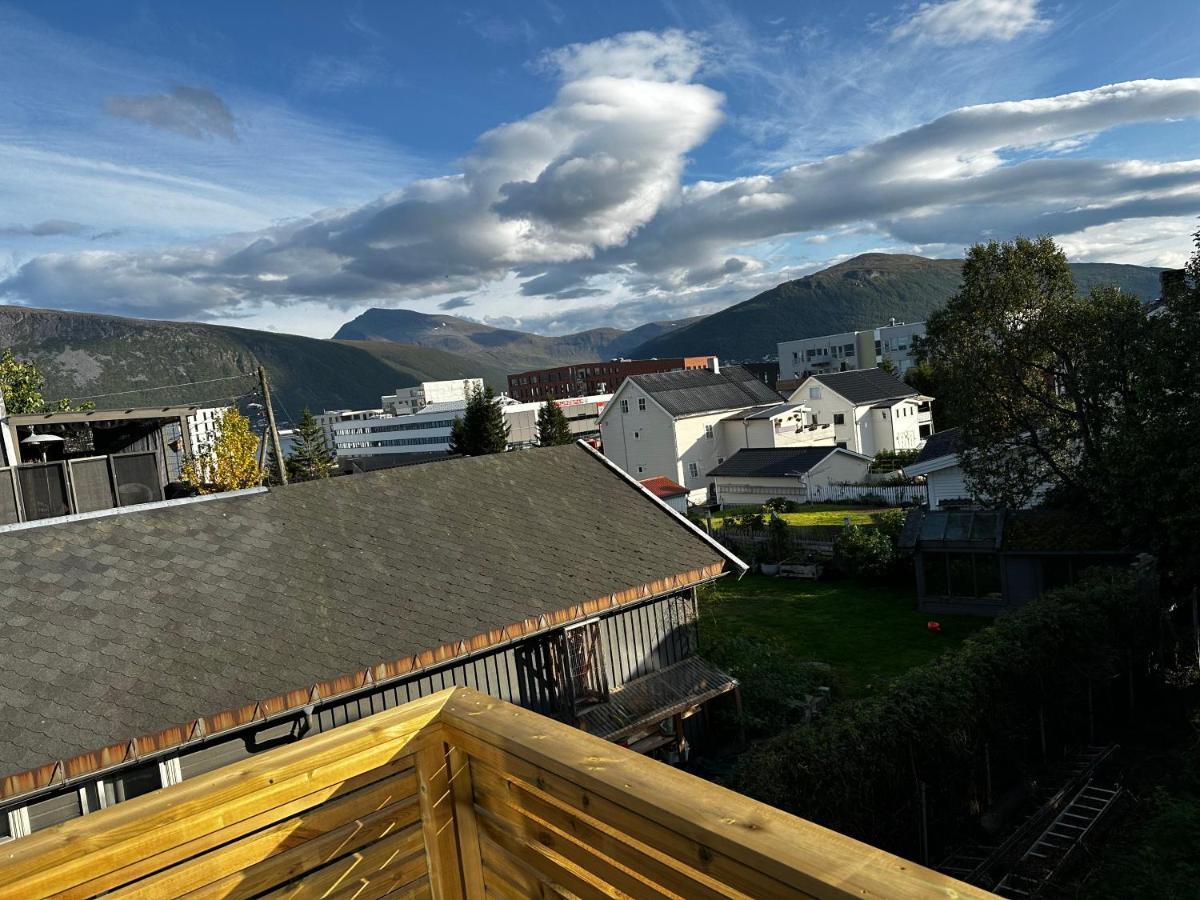 Tromso Central Guest House With Parking ภายนอก รูปภาพ