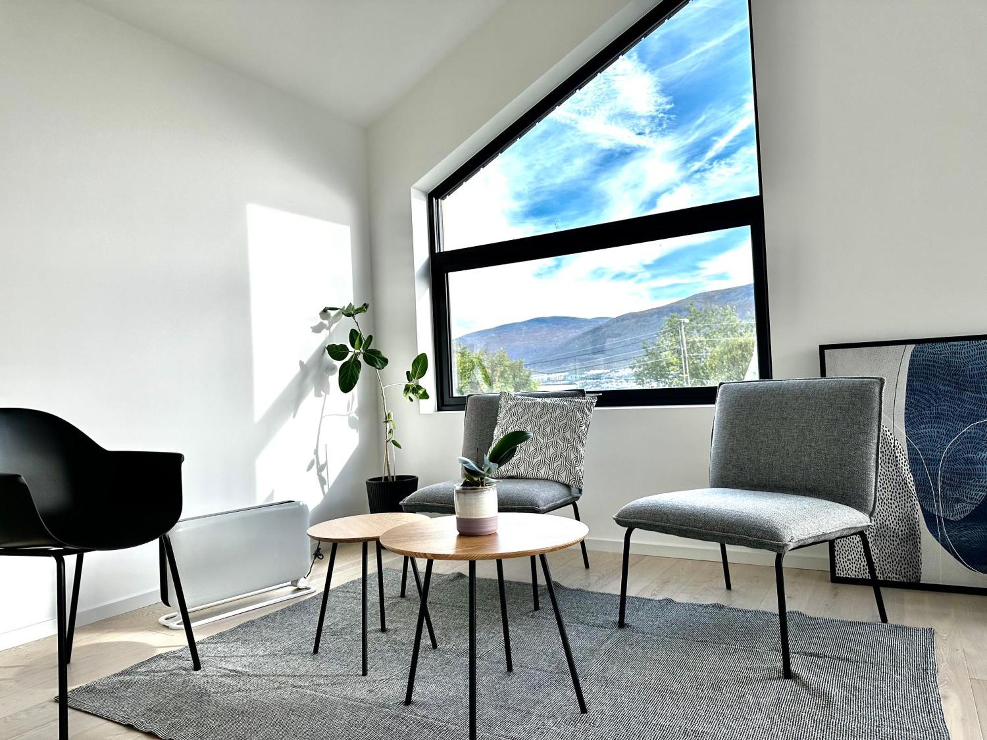 Tromso Central Guest House With Parking ภายนอก รูปภาพ